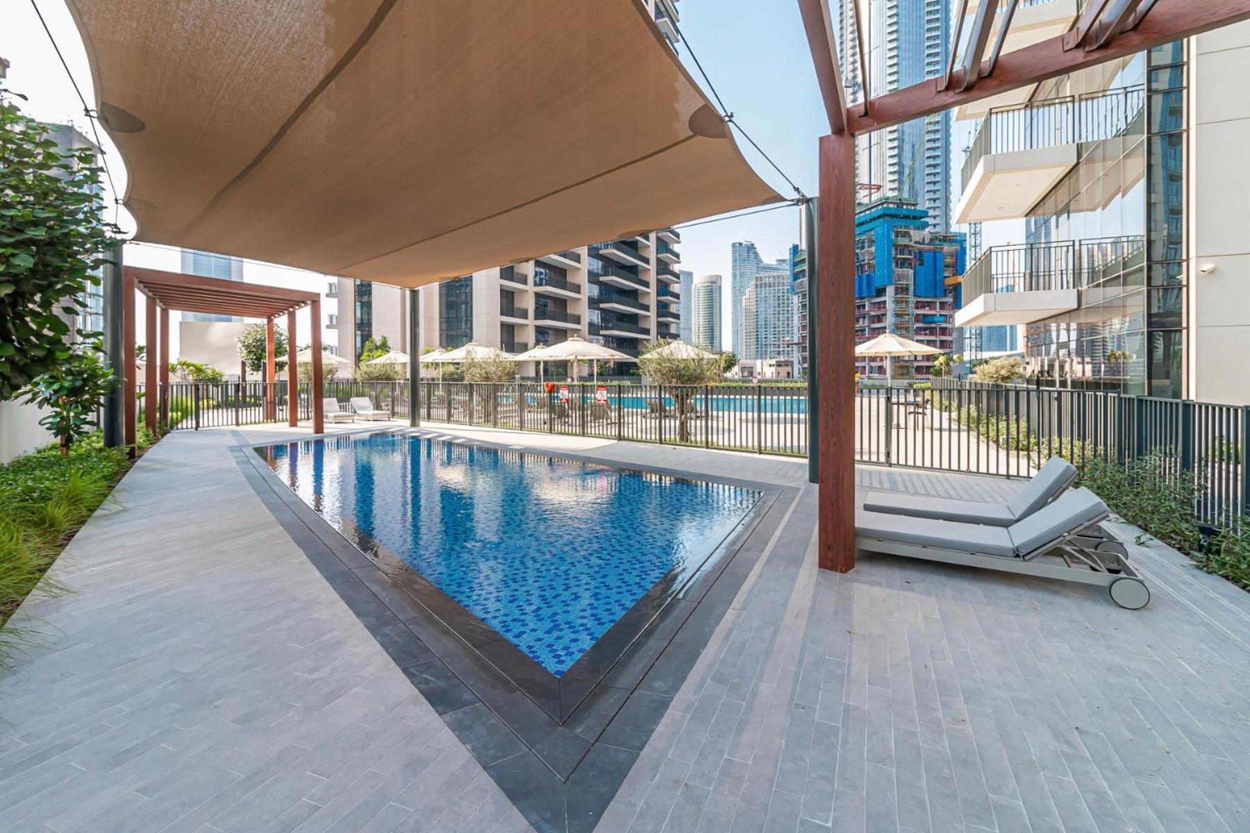 Apartment Nox Spacious 3br In Boulevard Crescent Tower Summer